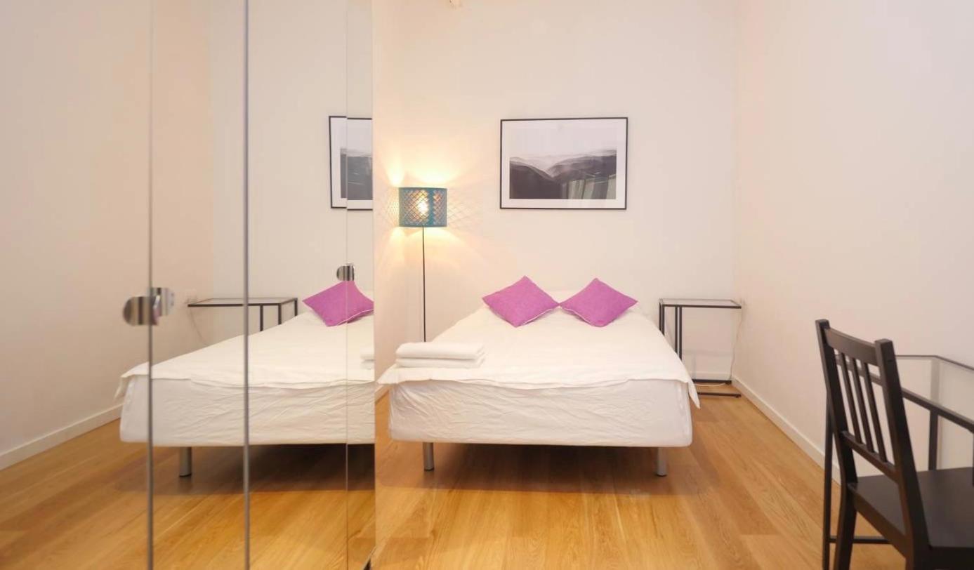 Oasis Apartments & Studios Old Town Center Barcelona Exterior photo