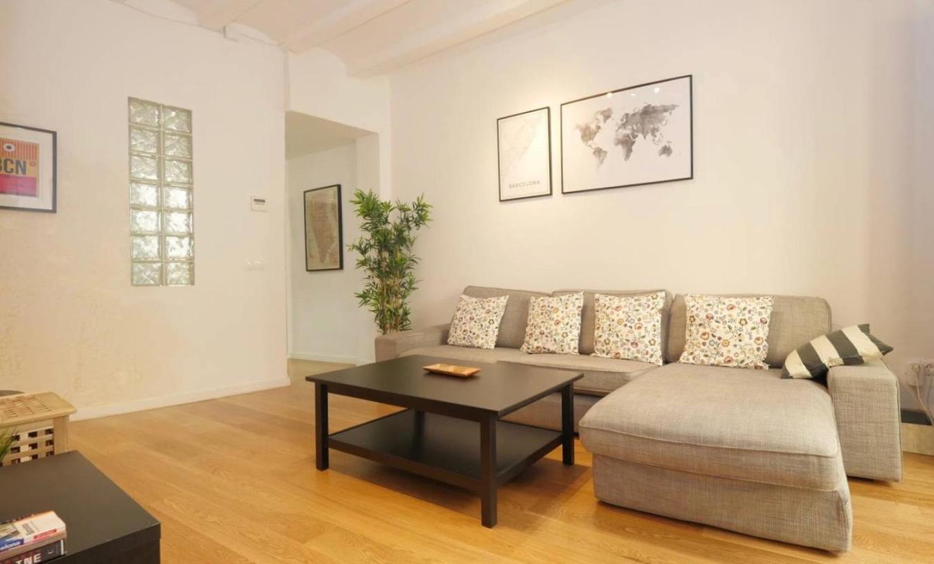 Oasis Apartments & Studios Old Town Center Barcelona Exterior photo